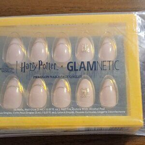 Glamnetic Harry Potter Hufflepuff press on nails
